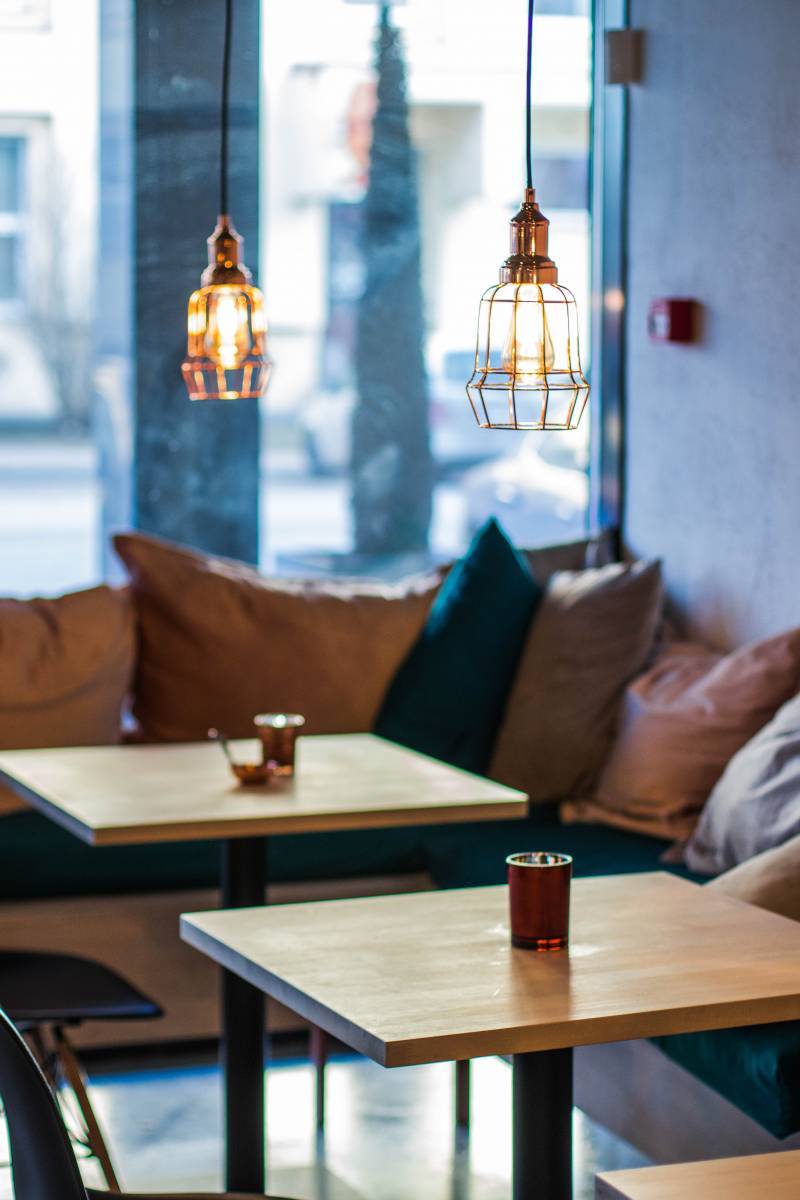 Lumineres-tables-banquette